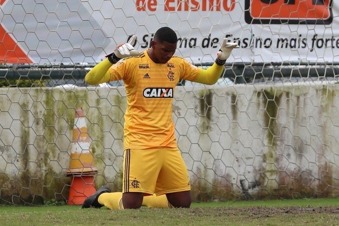 Hugo (goleiro) - 19 anos - Flamengo (Brasil)