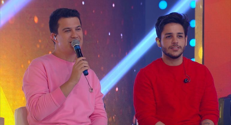 Hugo e Guilherme participam do Hora do Faro deste domingo (12)