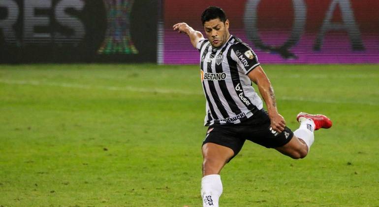 Nos pênaltis, Atlético-MG vence o Boca Juniors e avança às quartas da  Libertadores - Gazeta Esportiva