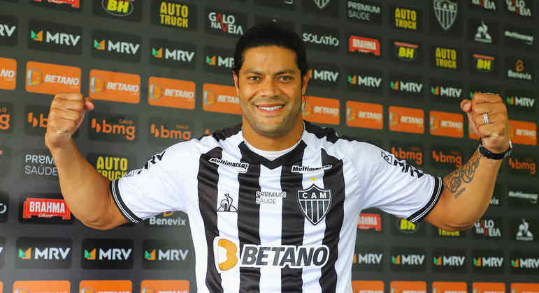 Hulk permaneceu no Vitória até 2005, quando foi jogar no Kawasaki Frontale, do Japão. Antes de chegar ao Galo em 2021, o atacante ainda passou por outros dois clubes japoneses, além de Porto, Zenit e Shanghai SIPG.