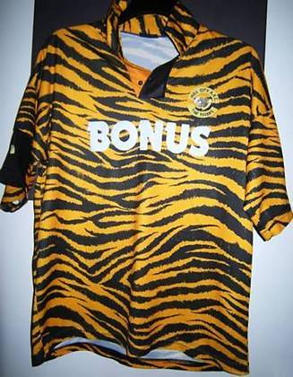 Hull - Inglaterra - Esse aí não foi tão explícito, mas usou a estampa de tigre para marcar presença na temporada de 1992/1993. 