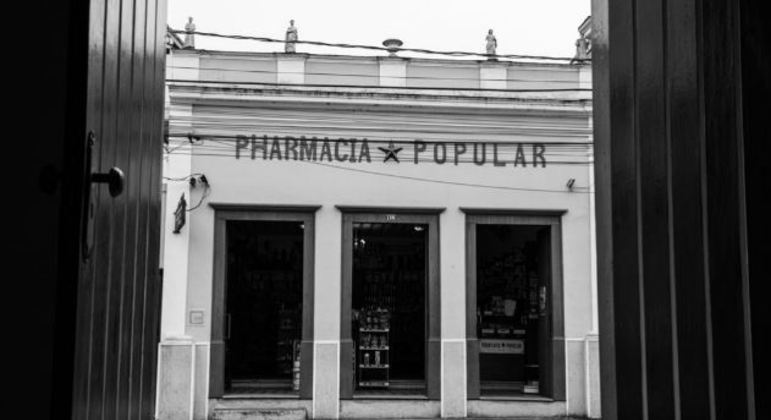 Em Bananal (SP), está uma das mais antigas farmácias do Brasil. A história dos farmacêuticos que trabalham lá está no curta