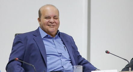 Ibaneis Rocha estava internado para exames de rotina 