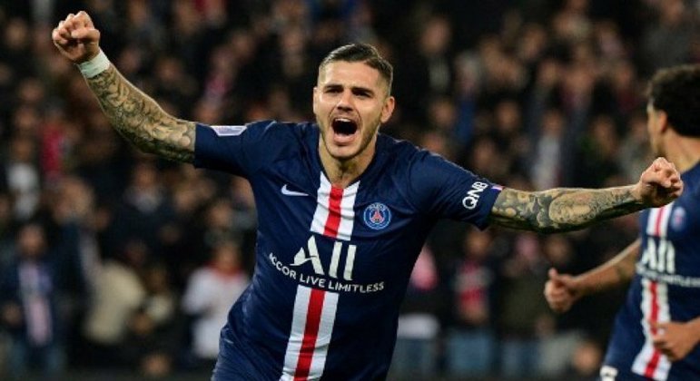 Icardi: O atacante Mauro Icardi pode deixar o Paris Saint-Germain na próxima temporada, segundo a "RMC Sport". O jogador de 29 anos não está feliz na França, e o entorno do centroavante também não desmente a possibilidade de mudança em junho