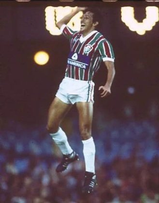 Ídolo do Fluminense, o paraguaio Romerito fez o gol do título brasileiro do Tricolor sobre o Vasco, em 1984. Atuou por cinco anos no clube e não vestiu a camisa de mais nenhum time local.