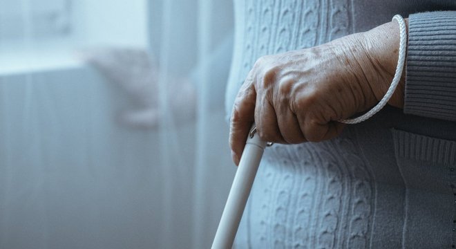 As principais causas da cegueira sÃ£o doenÃ§as que acometem, sobretudo, idosos: catarata, glaucoma e degeneraÃ§Ã£o macular relacionada Ã  idade
