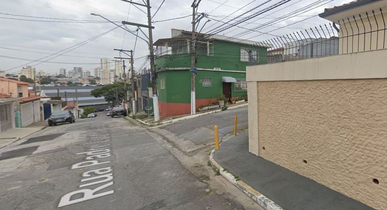 Crime ocorreu na rua Padre Luiz da Grã, no bairro do Sacomã, durante a madrugada