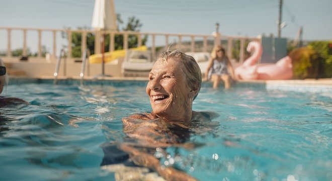 Depois dos 50 anos, 'você fica mais grato pelo que tem', diz o economista responsável pelo estudo