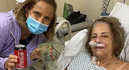 Marina, de 80 anos, passou 33 dias internada