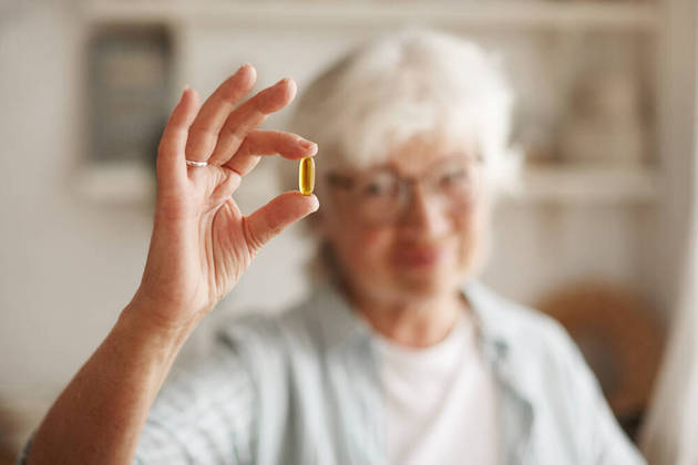 A suplementação de zinco pode ser necessária para quem faz dieta com baixa ingestão do mineral, mas sempre deve ser feita sob a supervisão de um especialista, médico ou nutricionista. Em excesso, além da diminuição da imunidade, o zinco pode causar náuseas, vômitos, perda do apetite, dor abdominal e diarreia