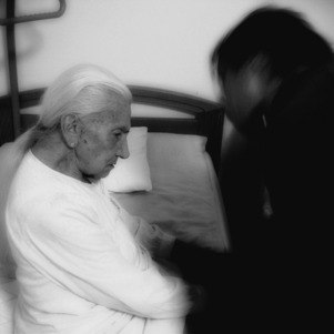 Maioria dos agressores são filhos ou filhas dos idosos ou netos