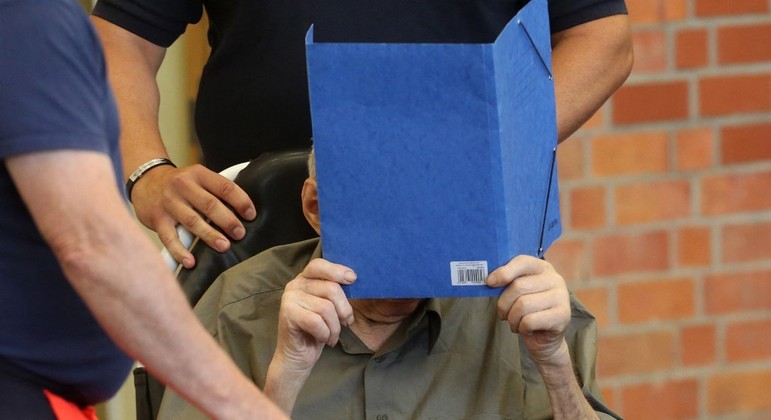 Un guardia nazi de 101 años ha sido encarcelado en Alemania por crímenes cometidos durante la Segunda Guerra Mundial