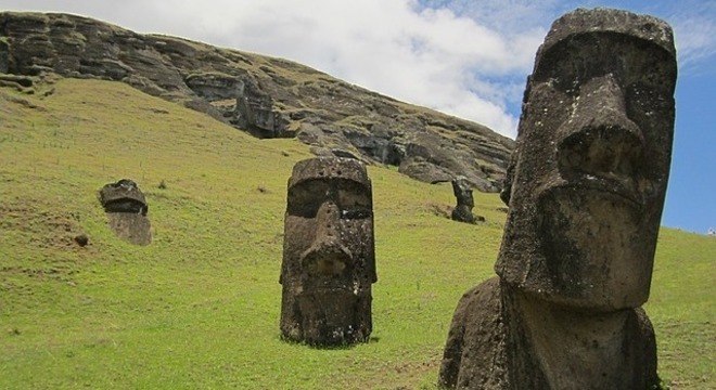 Ilha de páscoa moai pedra estátua caso fone de ouvido para apple