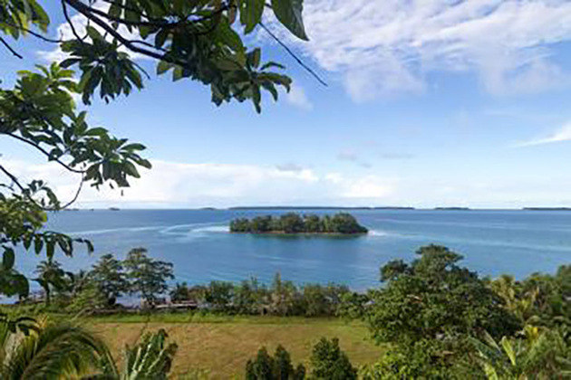 ILHAS SALOMÃO   (Oceania) - População: 708 mil - Capital: Honiara 