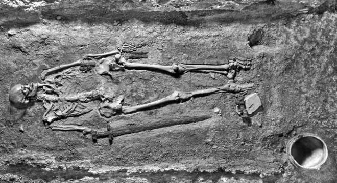  Imagem de 1928 mostra o esqueleto como ele foi encontrado Ele era um viking?