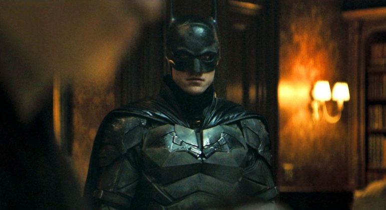 Como vampiro ou morcego, Robert Pattinson adora um programinha noturno