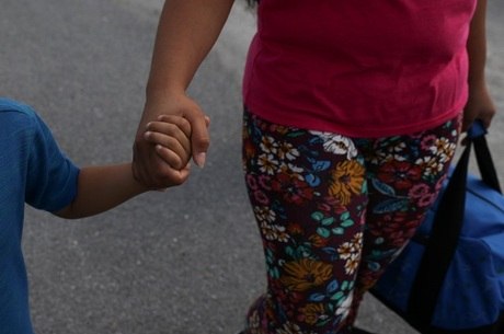 Resultado de imagem para Imigrantes separados dos filhos voltam aos EUA para tentar reencontrÃ¡-los