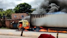 Carreta pega fogo na BR-381 e chamas atingem casas em Santa Luzia (MG)