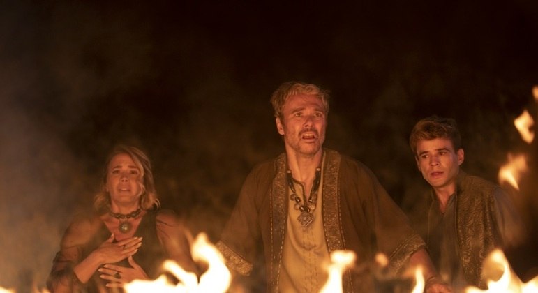 Plantações do filisteu Agenor (Angelo Paes Leme) foram incendiadas em Tagem