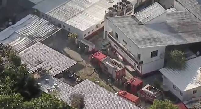 Incêndio, que deixou pelo menos 10 vÃtimas, foi controlado por volta das 7h20