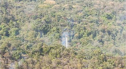 Helicópteros apoiam operação dos Bombeiros