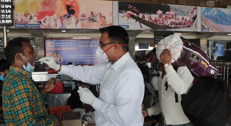 Índia registra os dois primeiros casos de Covid-19 com a nova variante do coronavírus