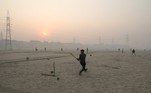Em 2019, o governo indiano anunciou uma campanha nacional para reduzir a poluição do ar em até 30% até 2024. Para Nova Délhi, especificamente, as medidas incluíam redução no trânsito, nas queimadas e no consumo de combustível fóssil