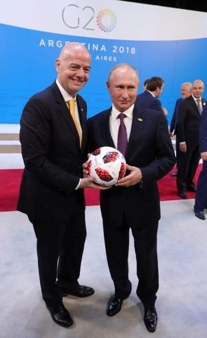 Infantino e Putin no G20