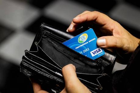INSS recupera apenas uma parte dos benefÃ­cios