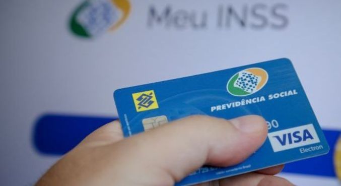 O rombo registrado em 2022 no INSS atingiu R$ 261,2 bilhões