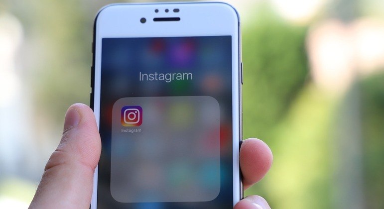 Apenas usuários com selo verificado ou com 10 mil seguidores pode inserir links nos Stories 