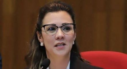Na imagem, advogada Karina Kufa