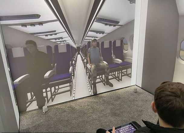 A crianÃ§a Ã© acompanhada por um psicÃ³logo em um ambiente
inteiramente cercado de projeÃ§Ãµes e recursos sonoros para criar cenÃ¡rios personalizadosLeia tambÃ©m:Â Campus Party: pÃºblico com mais de 40 atÃ© acampa para nÃ£o perder nada