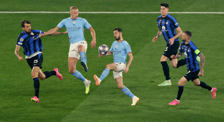 Partida entre Manchester City e Inter de Milão começou bem pegada