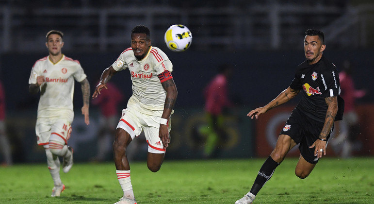 Inter e Bragantino se enfrentaram no 1º turno do Brasileirão