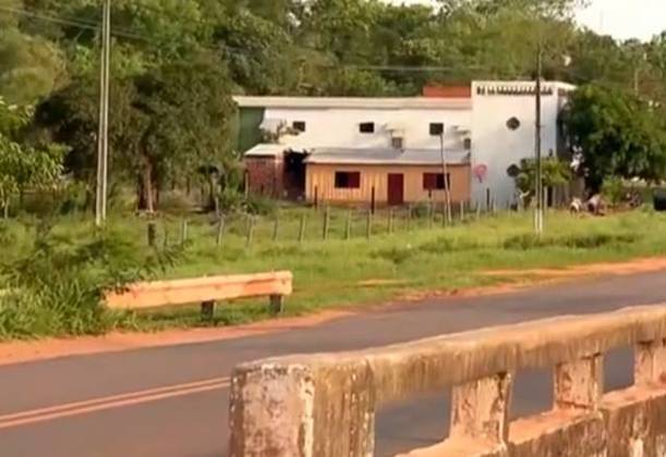 Paulo Cupertino chegou a ficar escondido em uma fazenda na cidade de Liberación, no Paraguai, mas assim que foi reconhecido por um trabalhador, fugiu novamente. Todas as bagagem que ele deixou para trás foram queimadas pelo dono da propriedade 