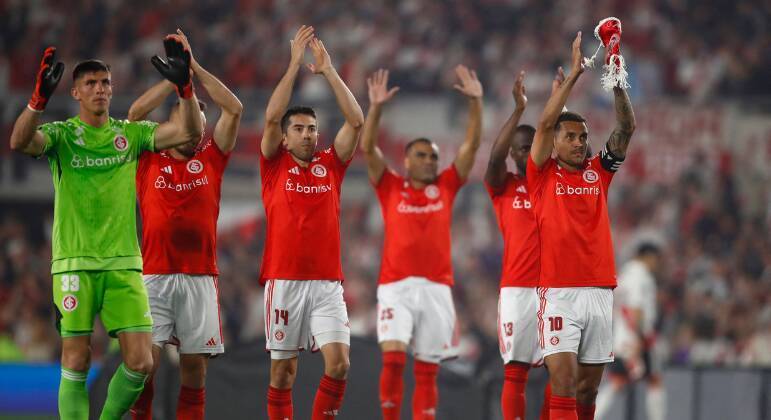 13º lugar: InternacionalRisco de rebaixamento: 12,7%Probabilidade de ser campeão: 0,001%Classificação para a Libertadores: 0,98%Classificação para Sul-Americana: 46,9%