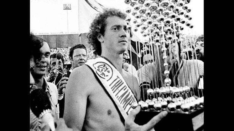 INTERNACIONAL: está há 44 anos sem vencer o Brasileirão, desde 1979.