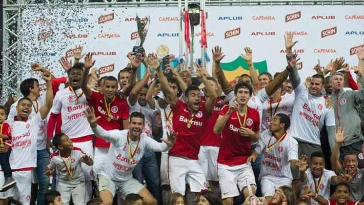 INTERNACIONAL - Última conquista: Campeonato Gaúcho 2016