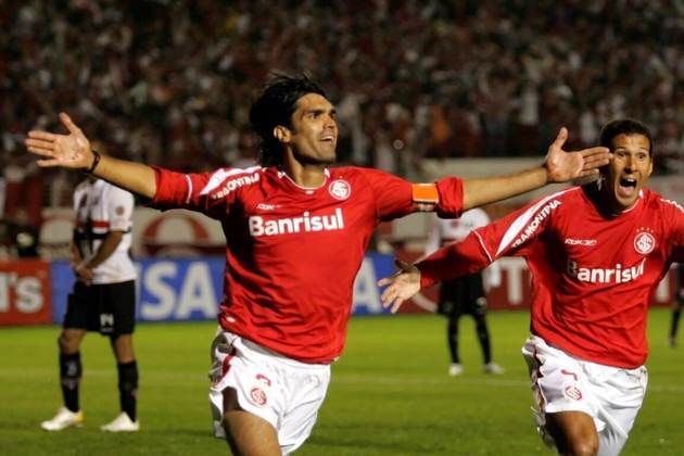 Internacional x São Paulo - 2006 - Libertadores - Campeão: Internacional - Placar agregado: 4 a 3