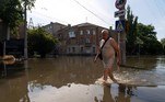 Inundação Ucrânia Barragem resgate 