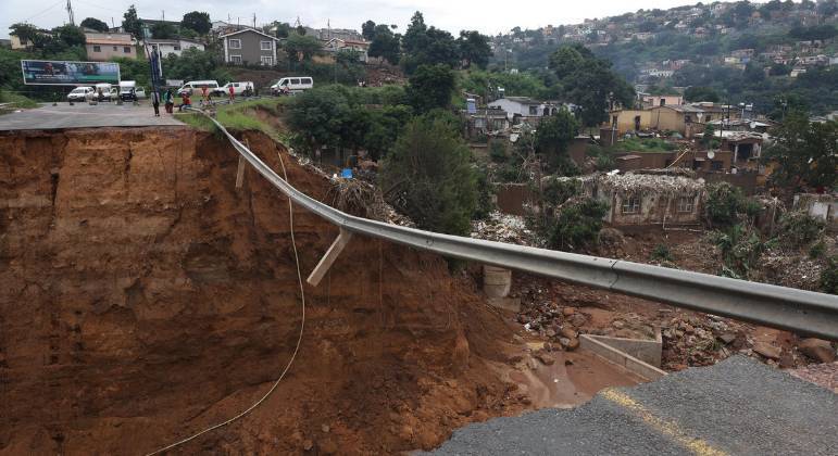 Inundaciones en Sudáfrica dejan al menos 433 muertos – Noticias