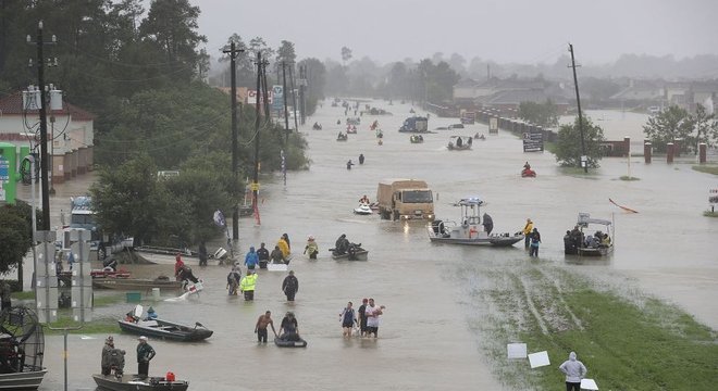 Inundações provocadas pelo furacão Harvey em 2017; risco é que previsão de fenômenos semelhantes seja prejudicada 