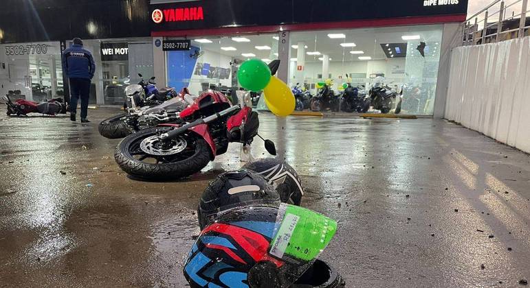 Homens fazem arrastão em concessionária de motos da zona oeste de São Paulo