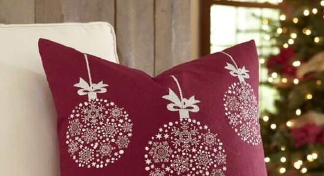 Invista em almofadas de Natal com design simples e delicado