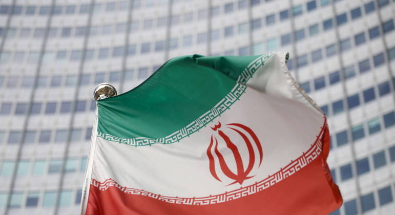 Agência nuclear da ONU confirmou a detecção no Irã de partículas de urânio enriquecido a 83,7%,