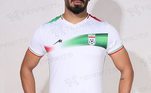 Irã (grupo B): camisa 1 (lançada oficialmente) / fornecedora: Majid