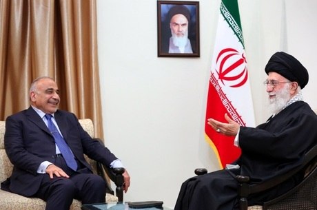 Khamenei quer que tropas americanas saiam do país 