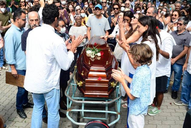 A cerimônia aconteceu  Crematório e Cemitério do Caju, na zona norte do Rio de Janeiro