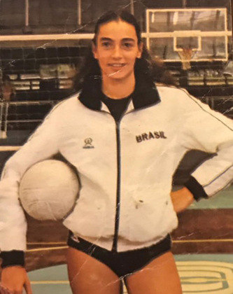 Isabel teve grande amizade com Jackie Silva. Juntas, elas jogaram dois Jogos Olímpicos: Moscou-1980 e Los Angeles-1984. O Brasil saiu sem medalhas, mas aquelas atletas influenciaram muitas garotas a praticar o esporte e foi reconhecido como o primeiro grande time da Seleção.
